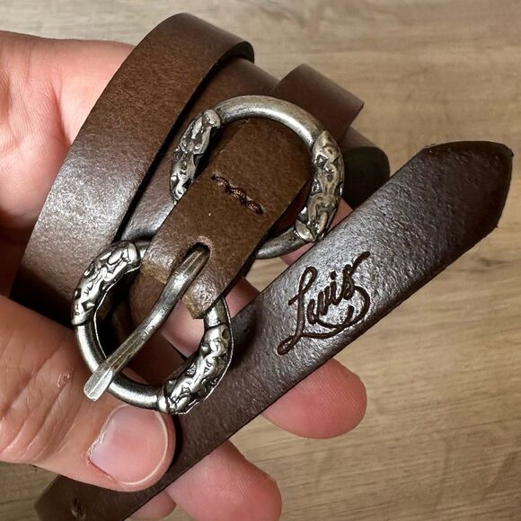 Levi’s Skinny Brown Genuine Leather Belt Pewter Hardware Ladies 40” Waist - Picture 1 of 7